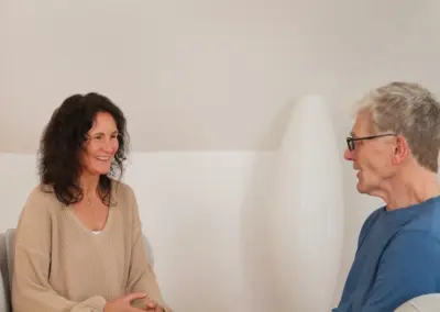 Martina Bögershausen im Patientengespräch
